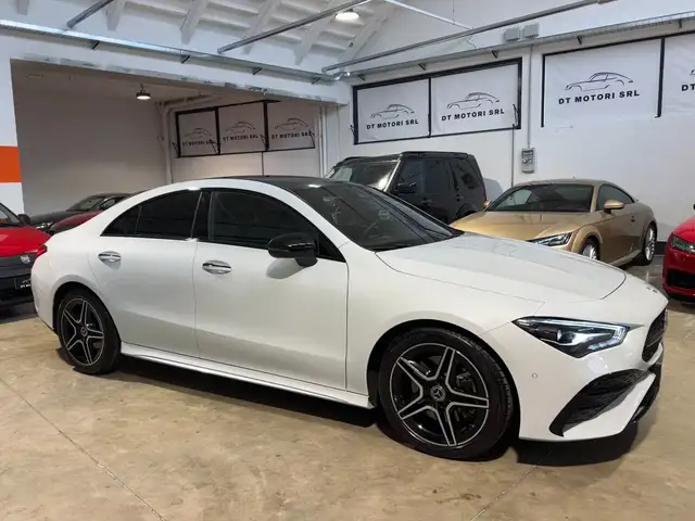 Mercedes-Benz CLA 200 Automatic AMG Line Premium Plus - LUCI 64 COLORI M