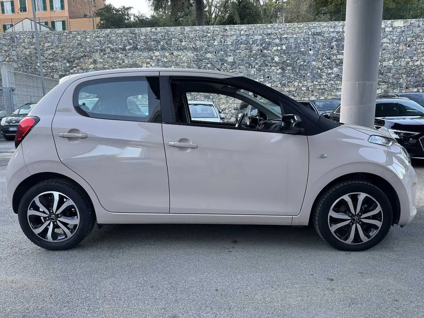 Citroen C1 2ª serie VTi 72 S&S 5 porte Feel Beige - 2