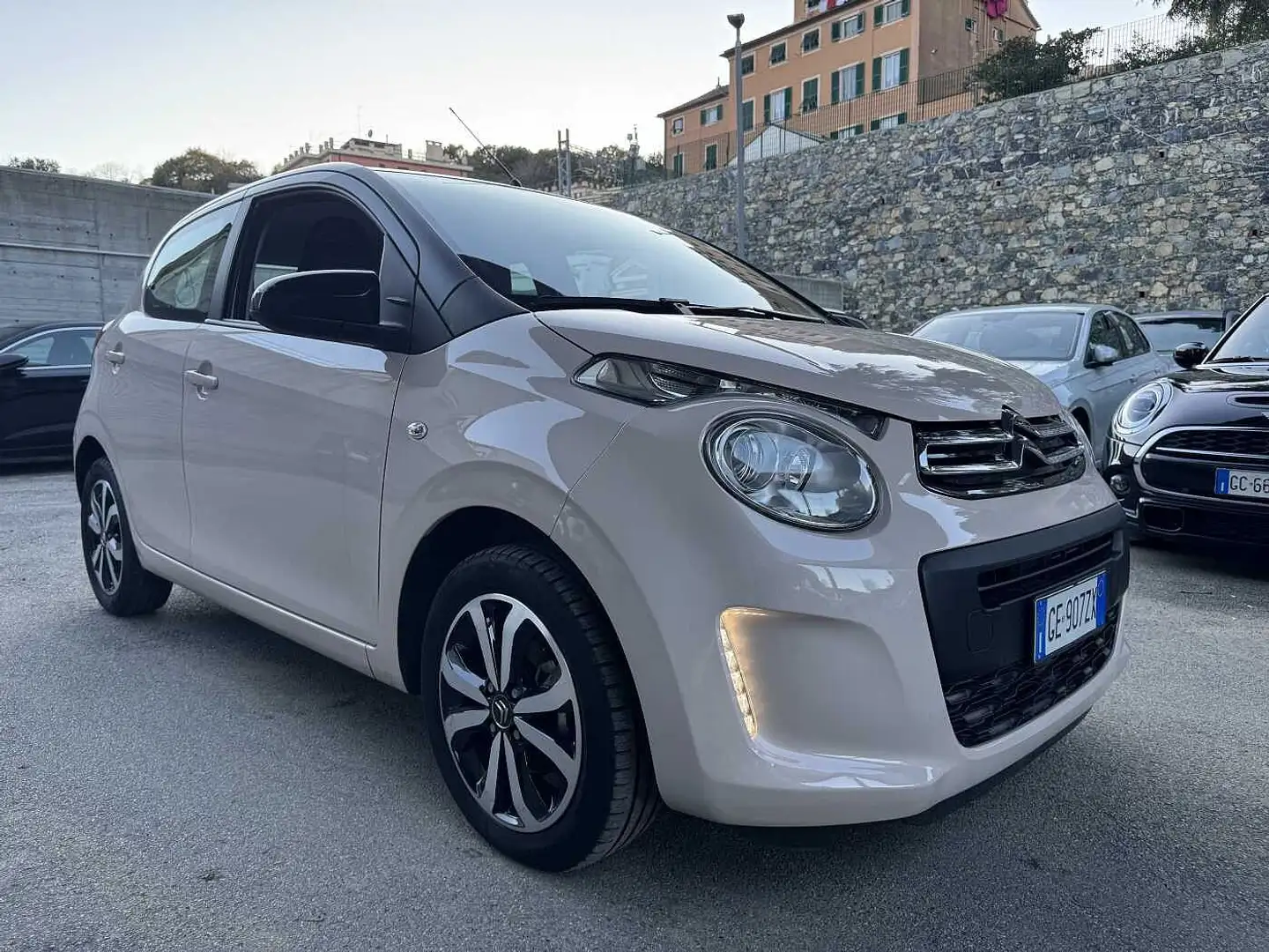 Citroen C1 2ª serie VTi 72 S&S 5 porte Feel Beige - 1