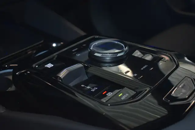 BMW 520 520 d ///M Sport Pro //AHK //ICONIC Ansicht 21