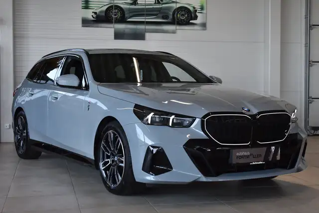 BMW 520 520 d ///M Sport Pro //AHK //ICONIC Ansicht 1