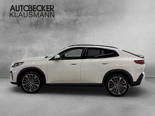 BMW X2 view 3