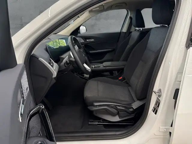 BMW X2 view 8