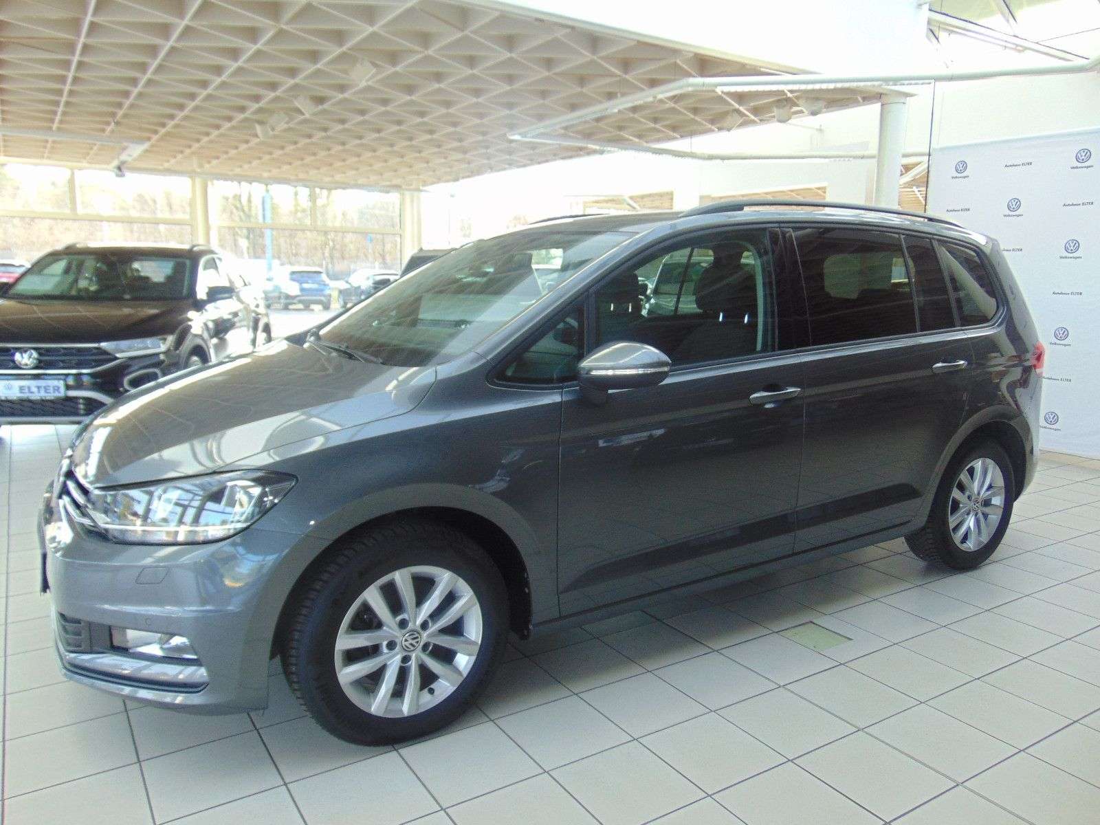 Second hand Volkswagen Touran 2.0