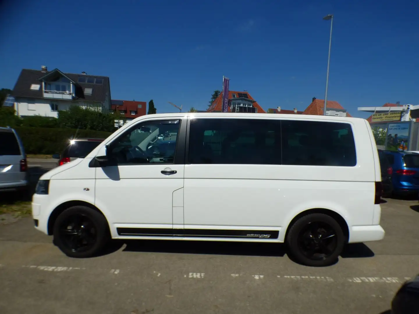 Volkswagen T5 Multivan Edition 25*AHK*DSG*NAVI* Weiß - 2