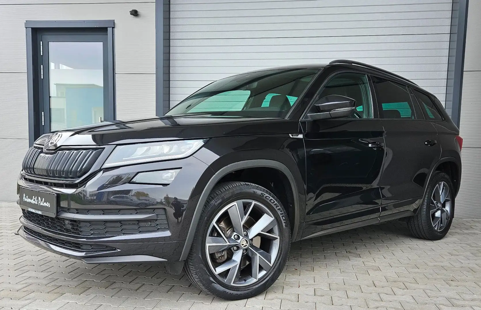 Skoda Kodiaq 2.0 TDI 140kW DSG 4x4 SPORTLINE 1Hand Noir - 1