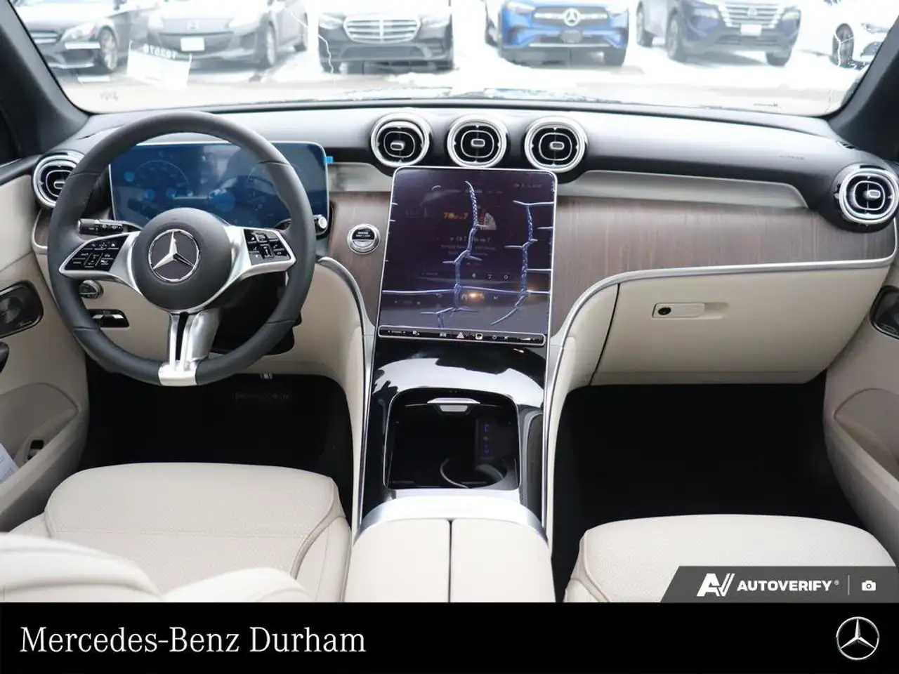 Mercedes-Benz GLC снимка Mercedes-Benz GLC