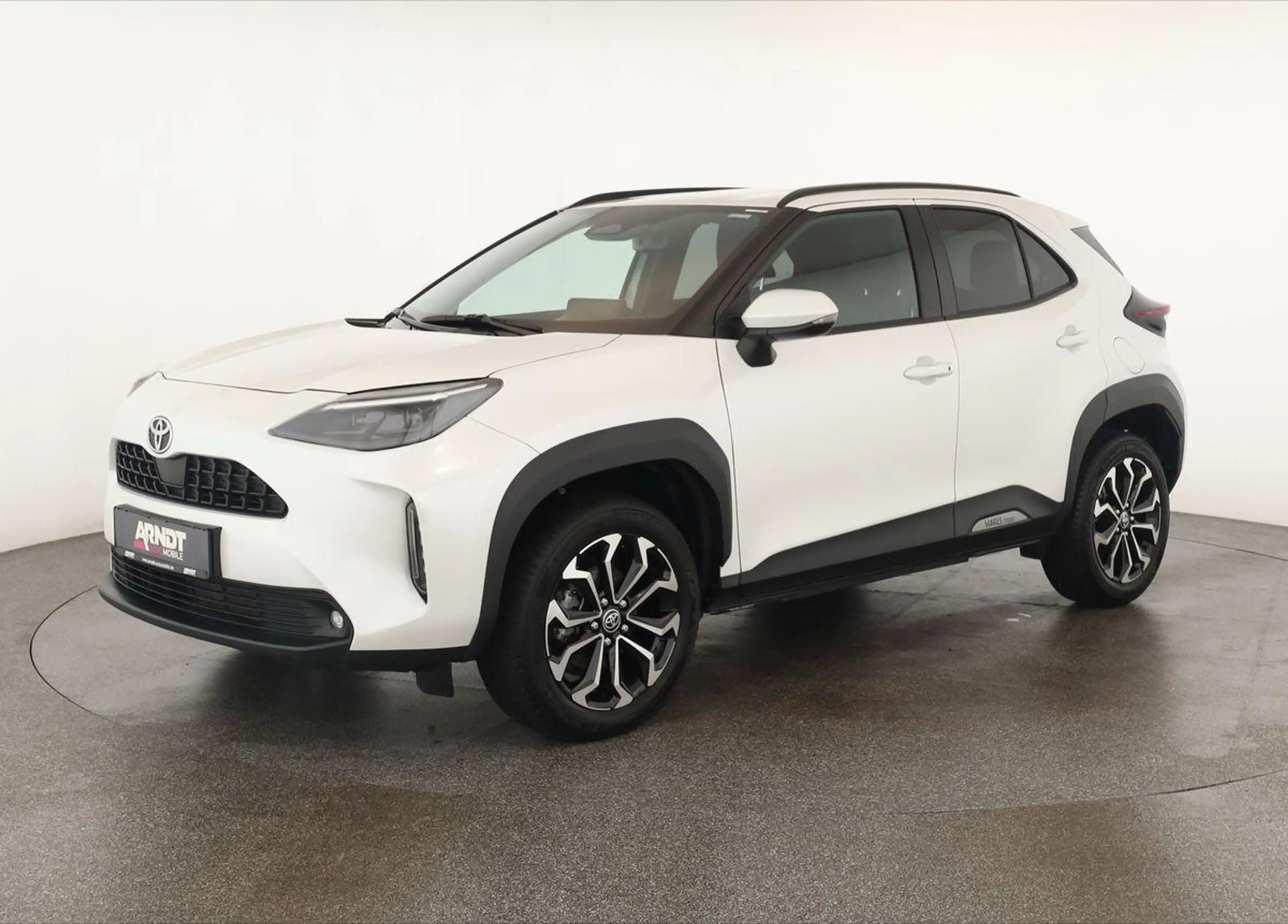 Toyota Yaris Cross Hybrid Teamplayer LED Nav SitzHZ Kam — photo 2