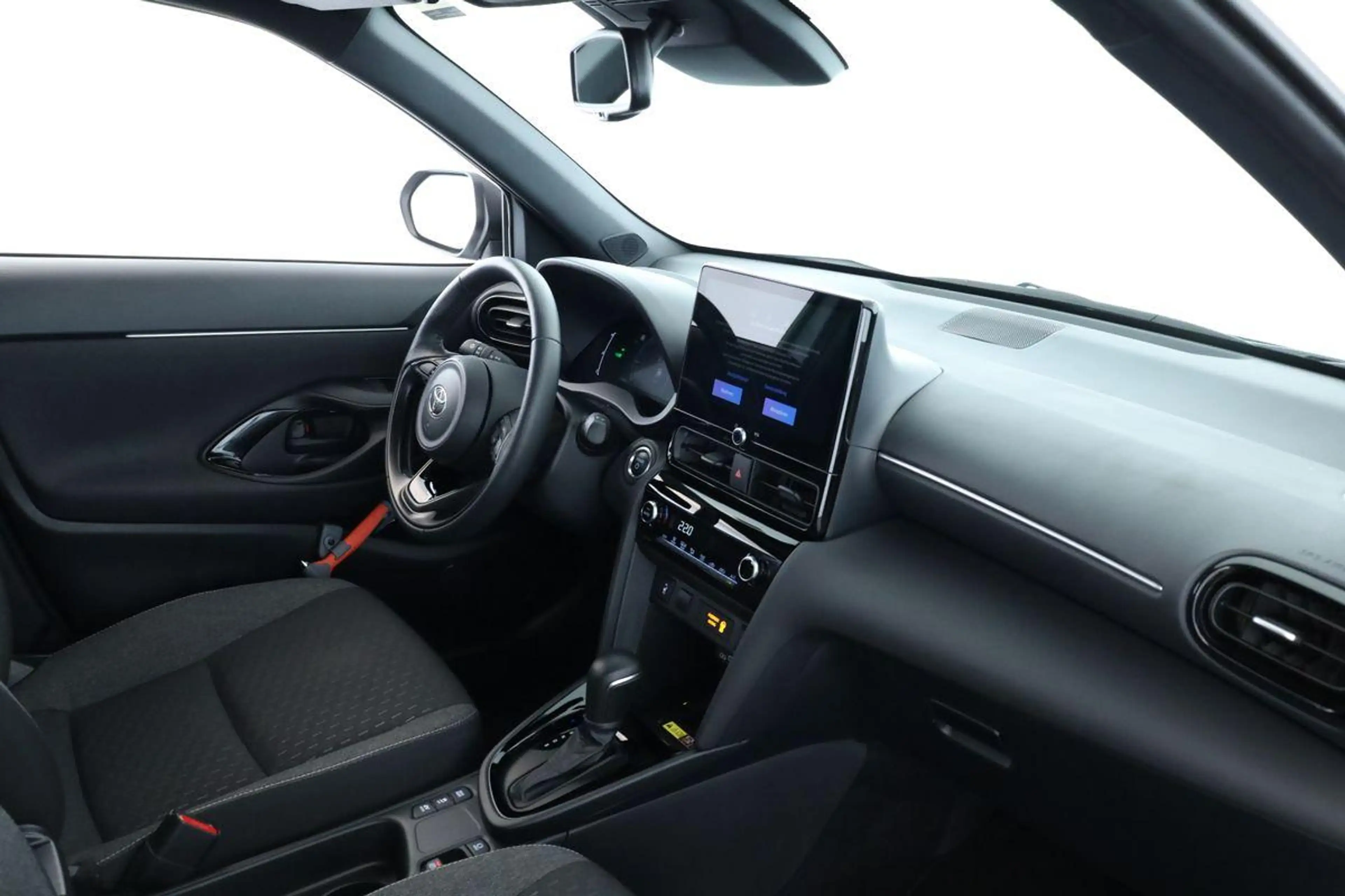 Toyota Yaris Cross Hybrid Teamplayer LED Nav SitzHZ Kam — photo 13