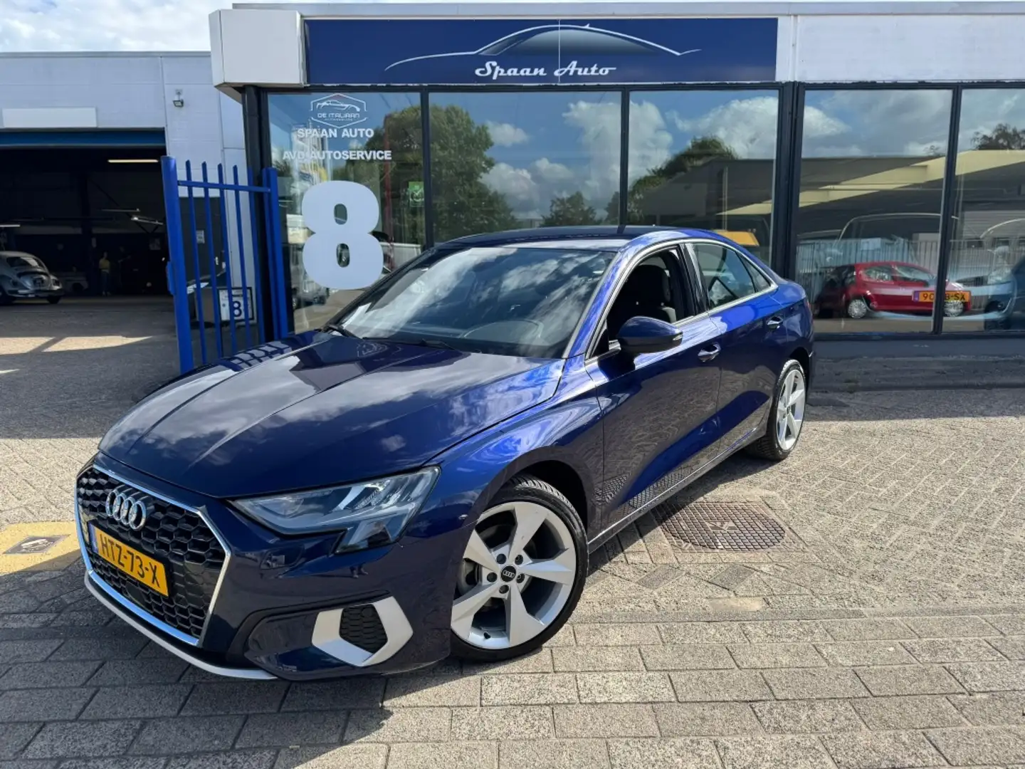 Audi A3 Limousine 30 TFSI | CARPLAY | AUTOMAAT | LED | LWD Blauw - 2
