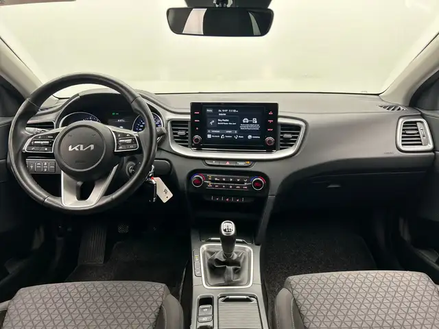 Kia Ceed view 2