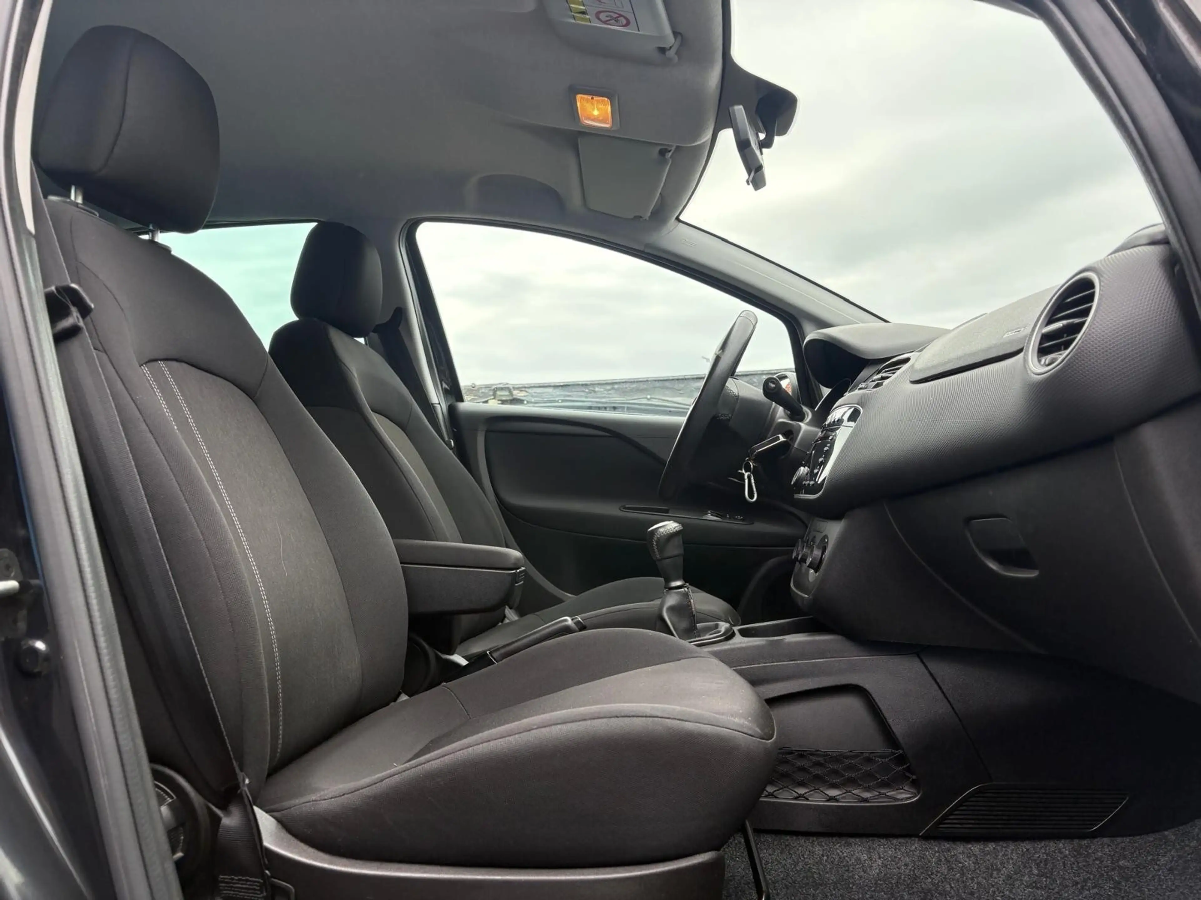 Fiat Punto 1.3 MultiJet Street — photo 10