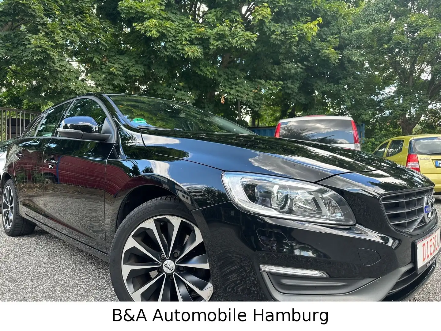 Volvo V60 Business Edition 2 Hand+Tüv/Au Neu+Scheckhef Schwarz - 1