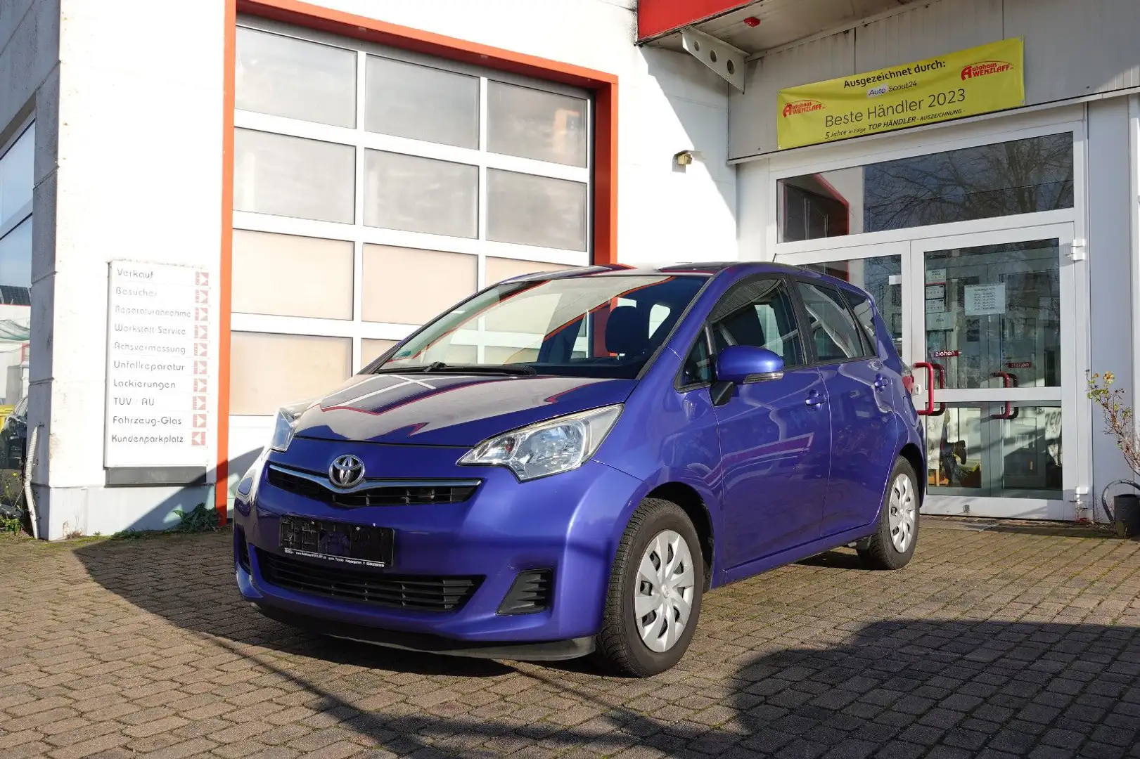 Toyota Verso-S 1,33l Life Blau - 1