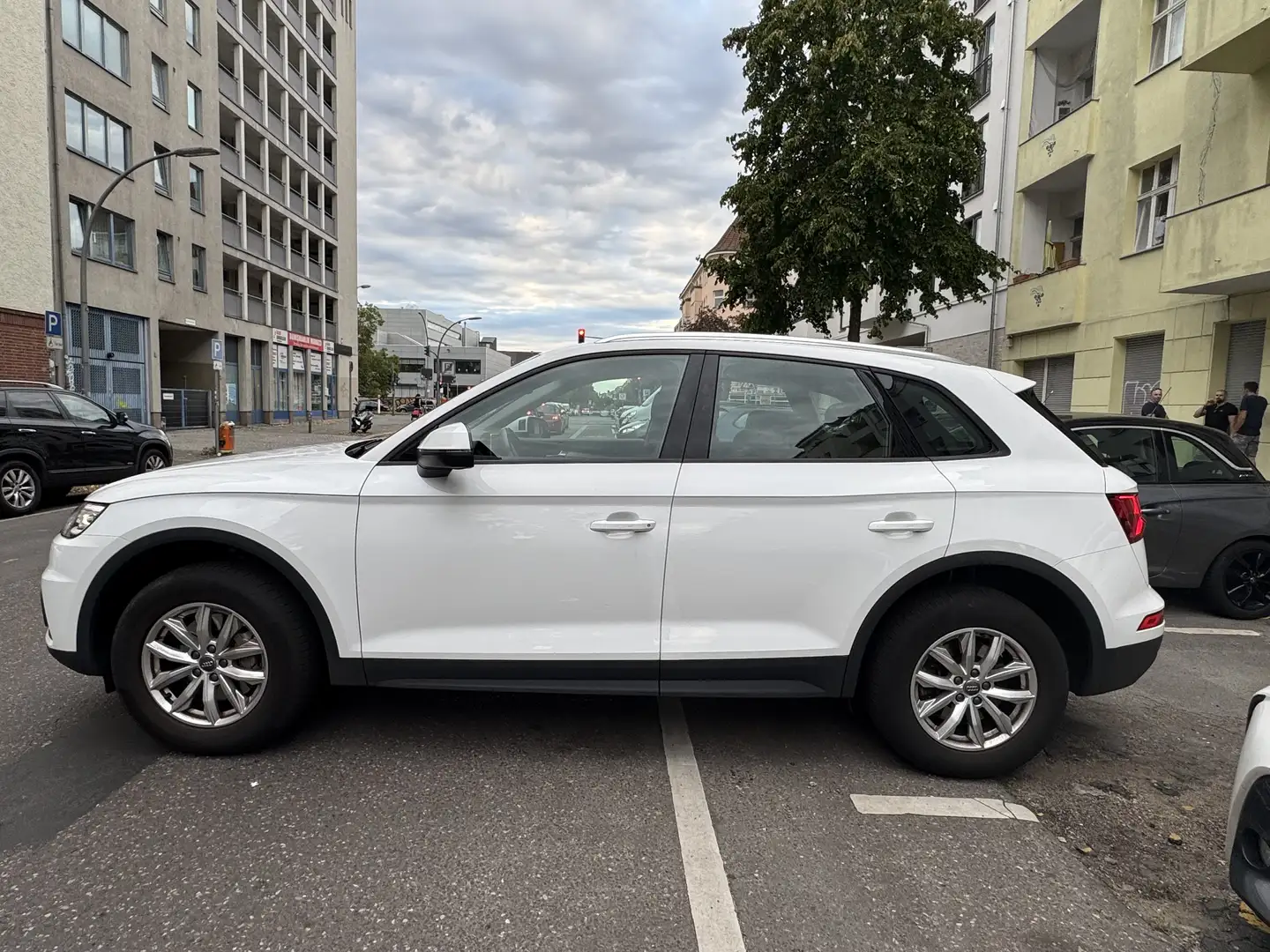 Audi Q5 40 TDI QUATTRO S TRONIC, ACC, PANO Белый - 2
