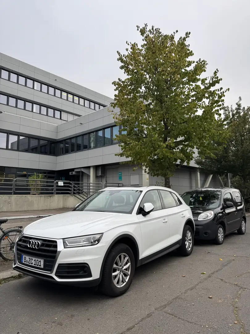 Audi Q5 40 TDI QUATTRO S TRONIC Белый - 1