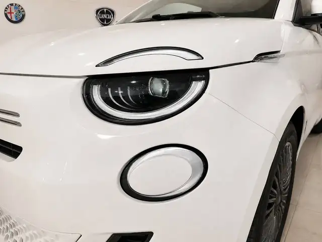 Fiat 500 view 5