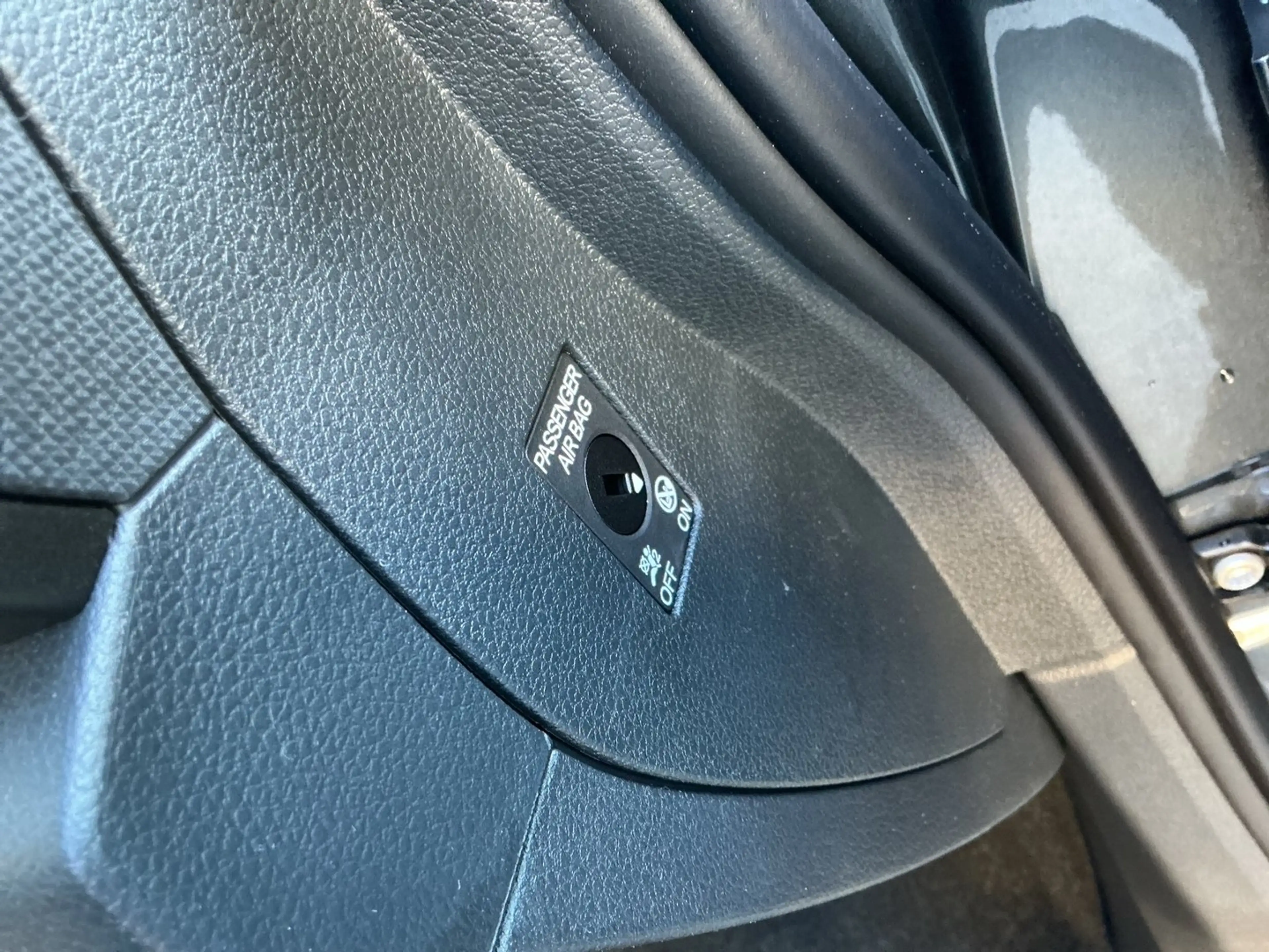 Volkswagen Caddy eHybrid 110 kW — photo 15