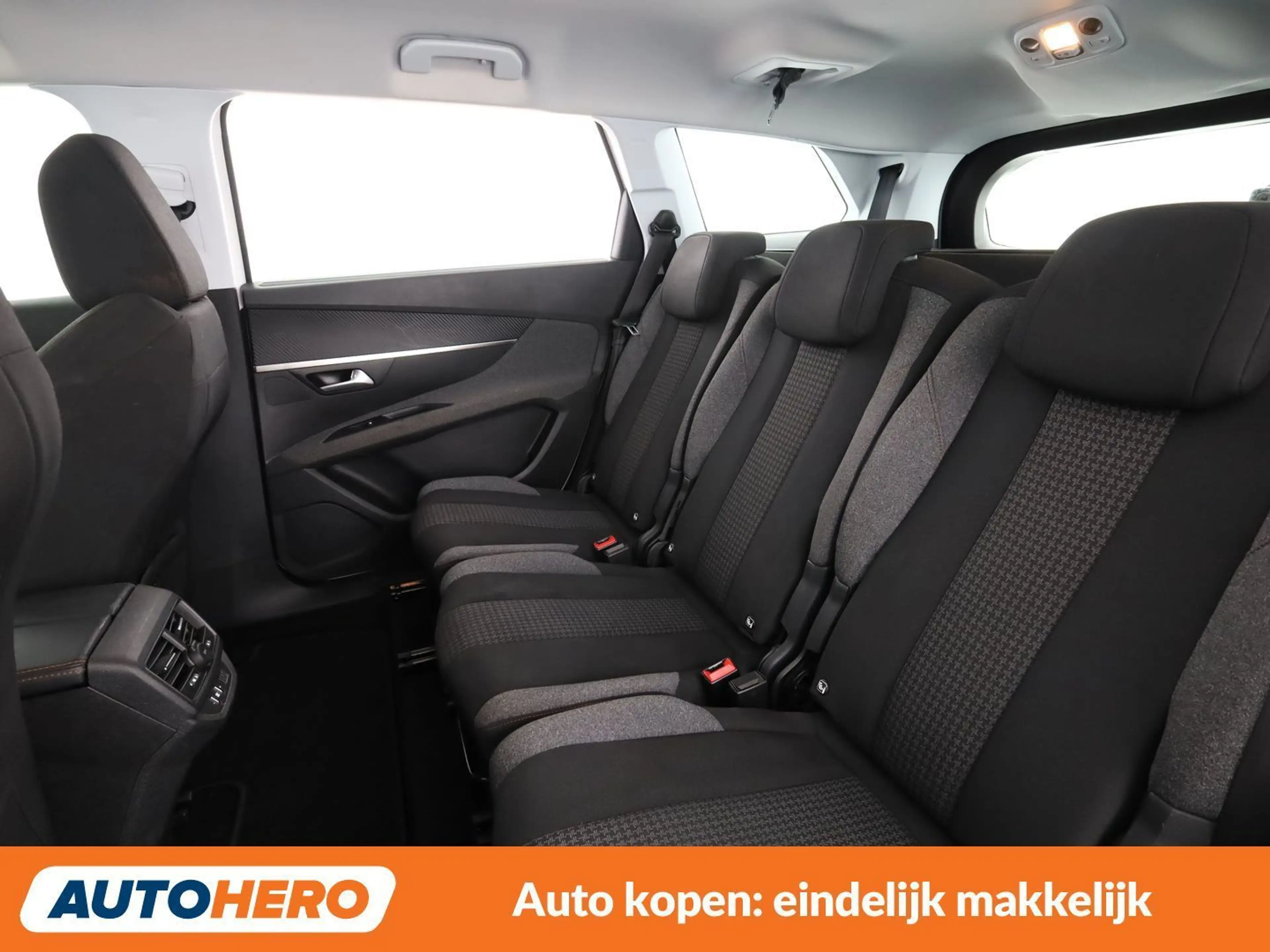 Peugeot 5008 1.2 PureTech Active — photo 14