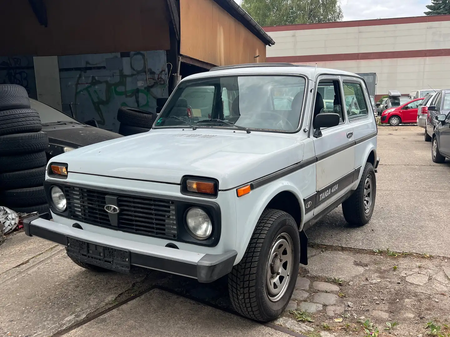 Lada Niva 1.7i LPG GAS Only 4x4 Faltdach TÜV/AU NEU Blanc - 2
