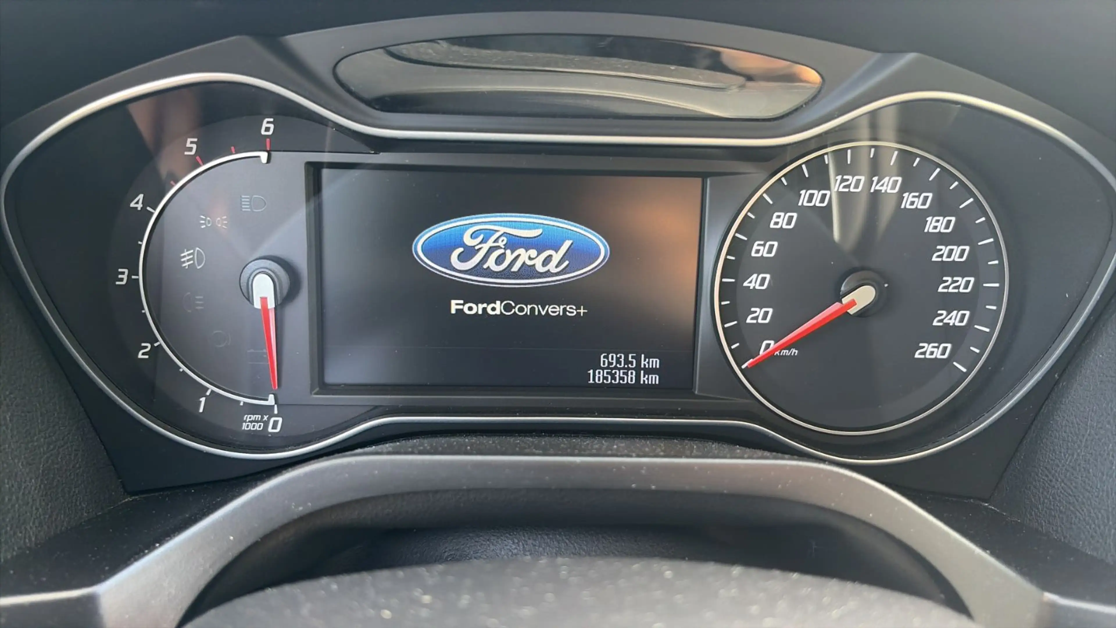 Ford S-Max Individual — photo 6