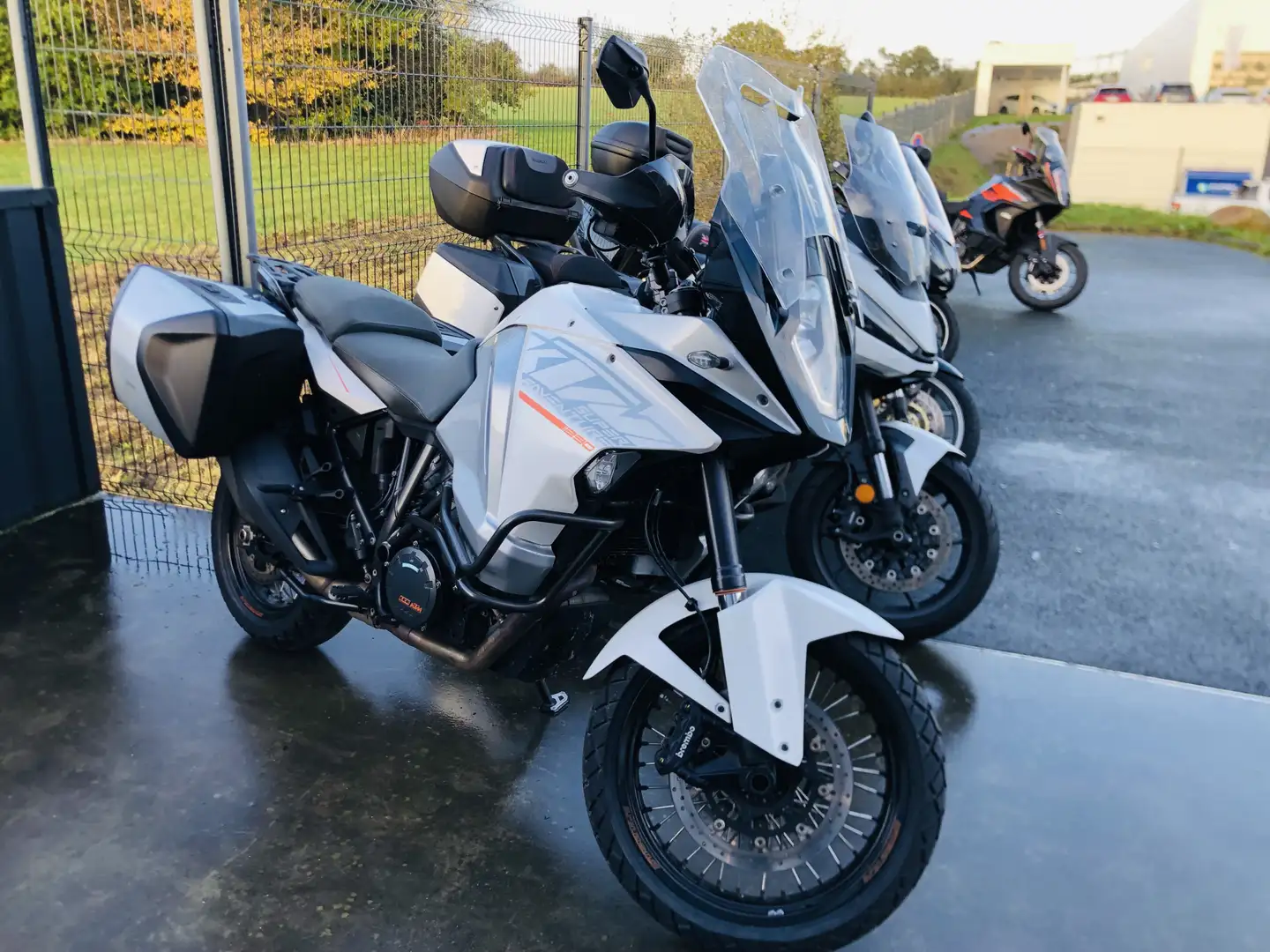 KTM 1290 Super Adventure Blanc - 1