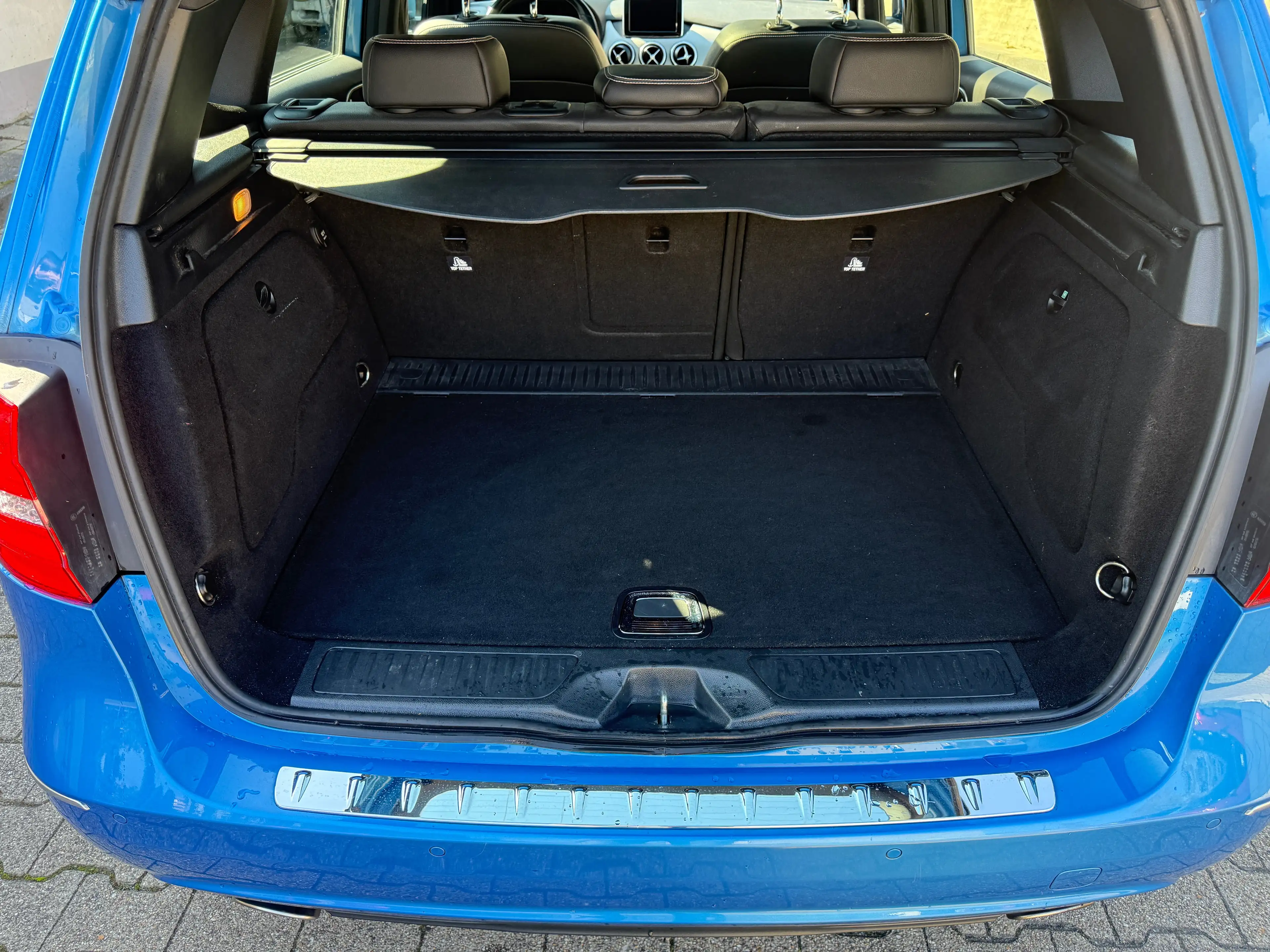Mercedes-Benz B 220 B 220 4Matic*Xenon*AHK*Pano — photo 7