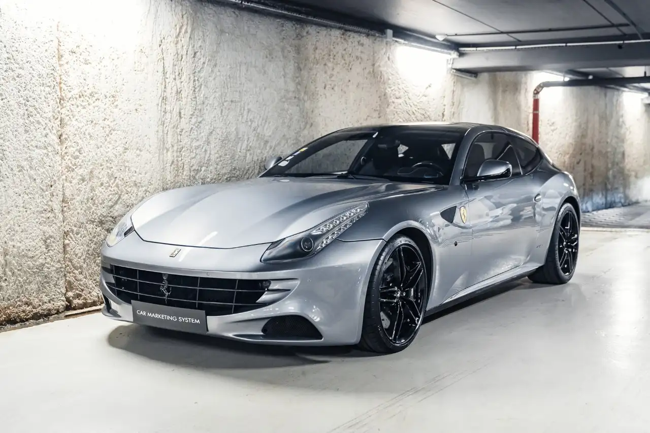 Ferrari FF