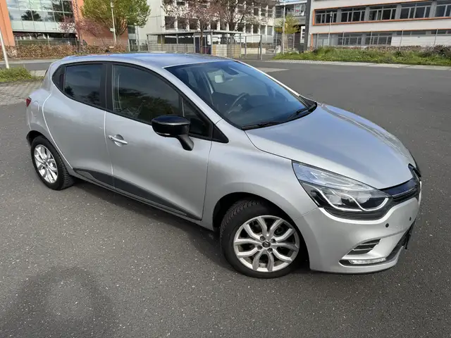 Renault Clio Klima Navi Tempom Alufelgen 1.Hd GARANTIE