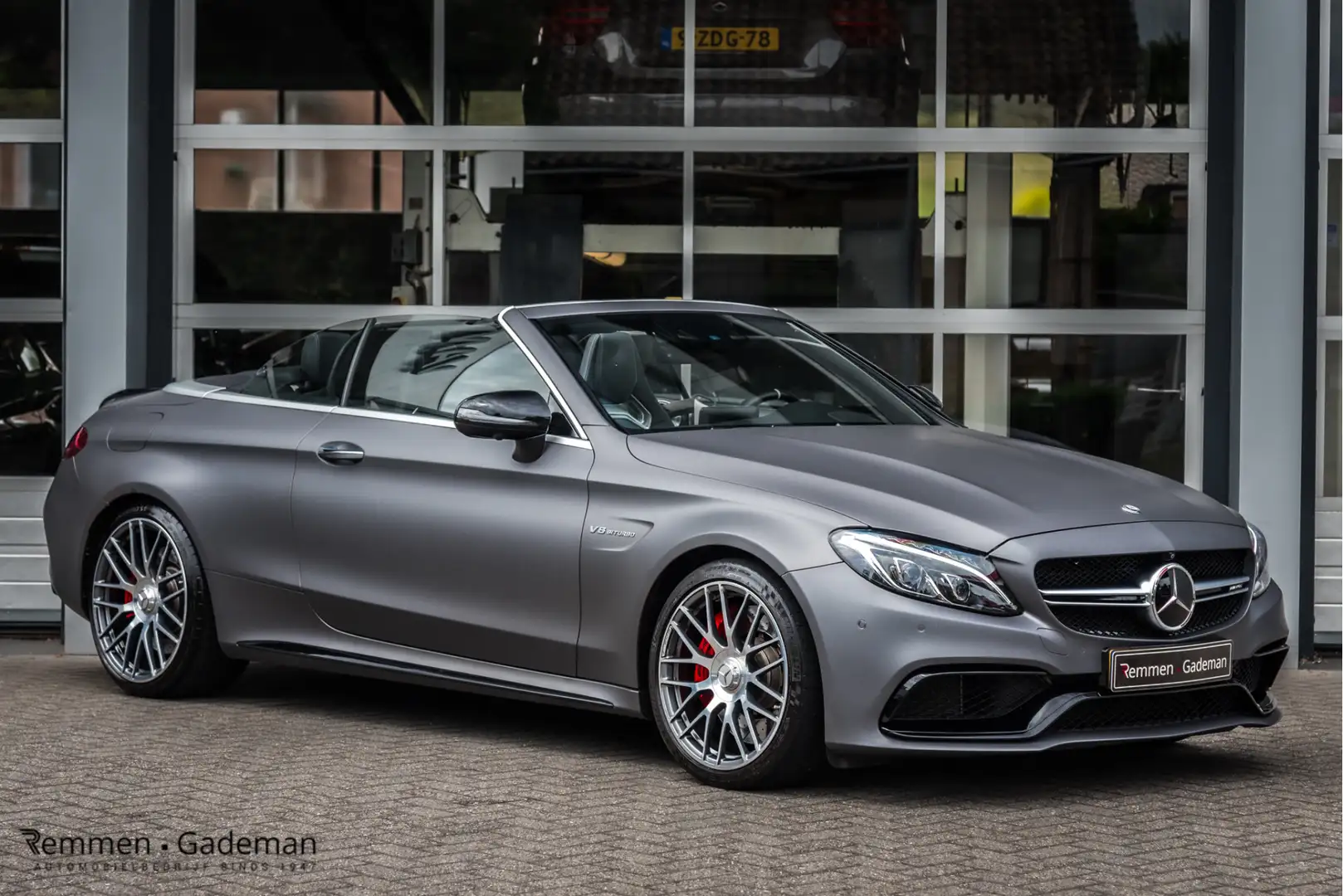 Mercedes-Benz C 63 AMG Cabrio S Gris - 1