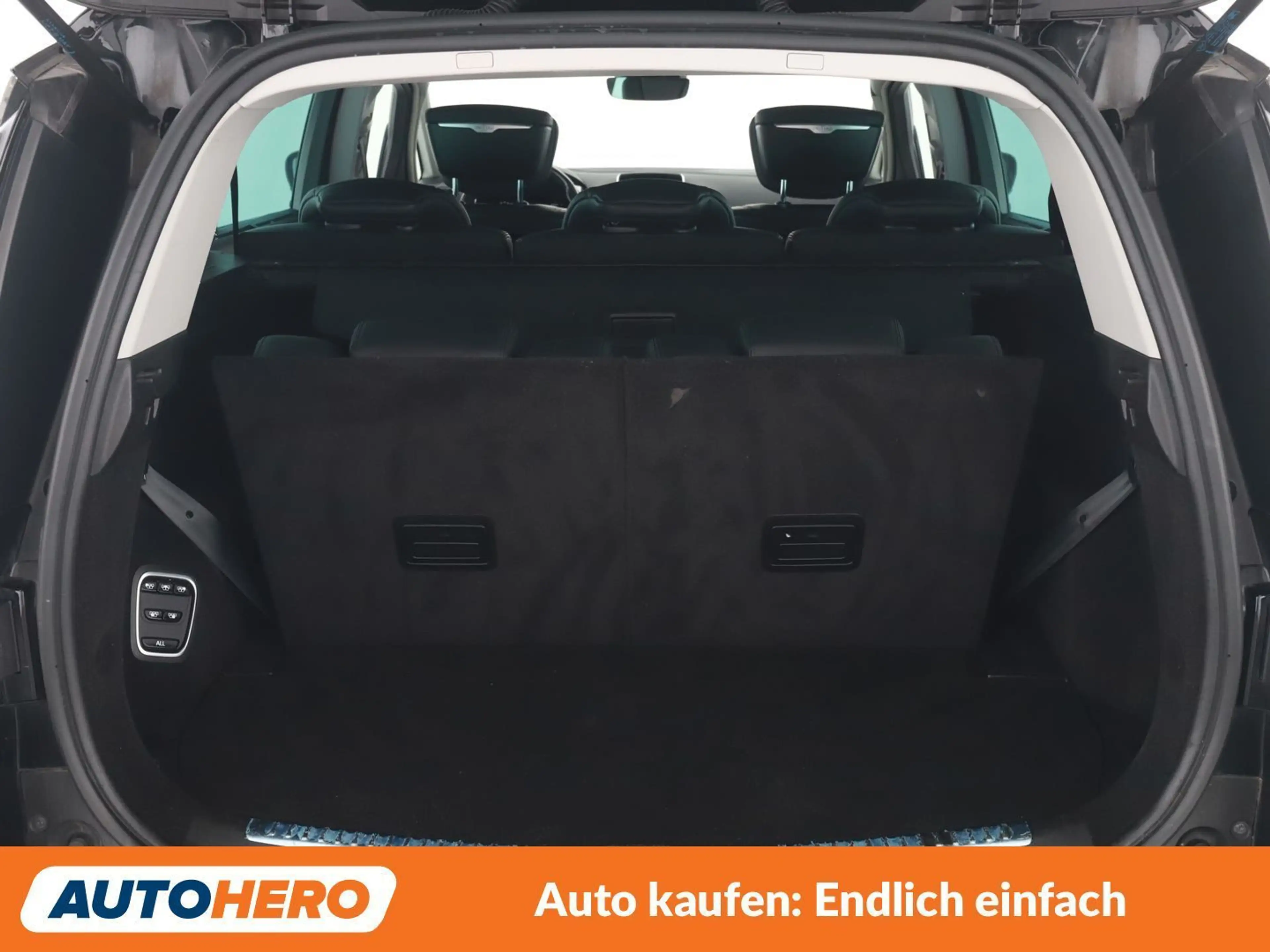 Renault Espace 2.0 BLUE dCi Initiale Paris — photo 17