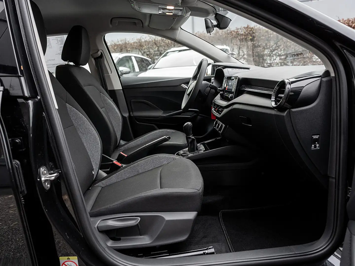 Skoda Fabia 1.0 MPI Active KLIMA LA GOB ZV DAB+ Noir - 2