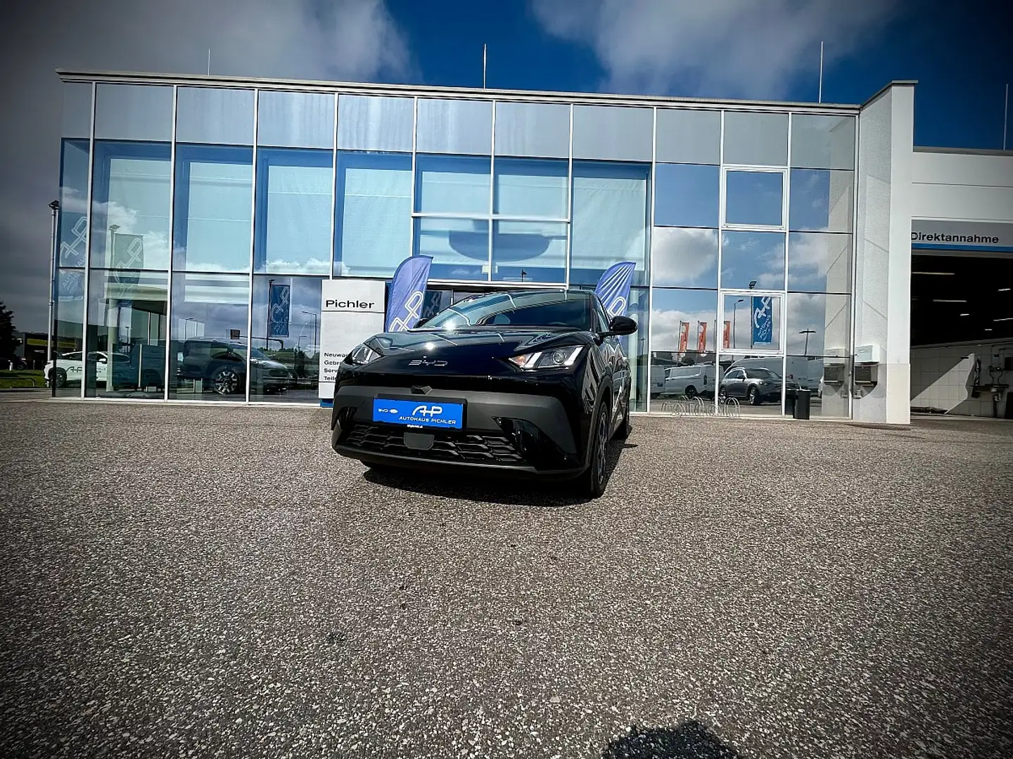 BYD Dolphin Surf Boost 43KWH 88PS LAGER AKTION Schwarz - 2