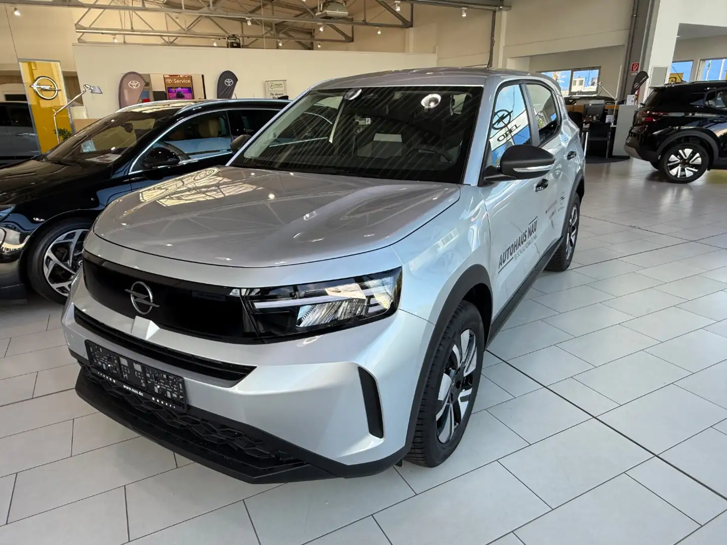 Opel Frontera 1.2 Edition LED+Fernlichtass.+PDC NAVI SITZHZ LED+ Grau - 2