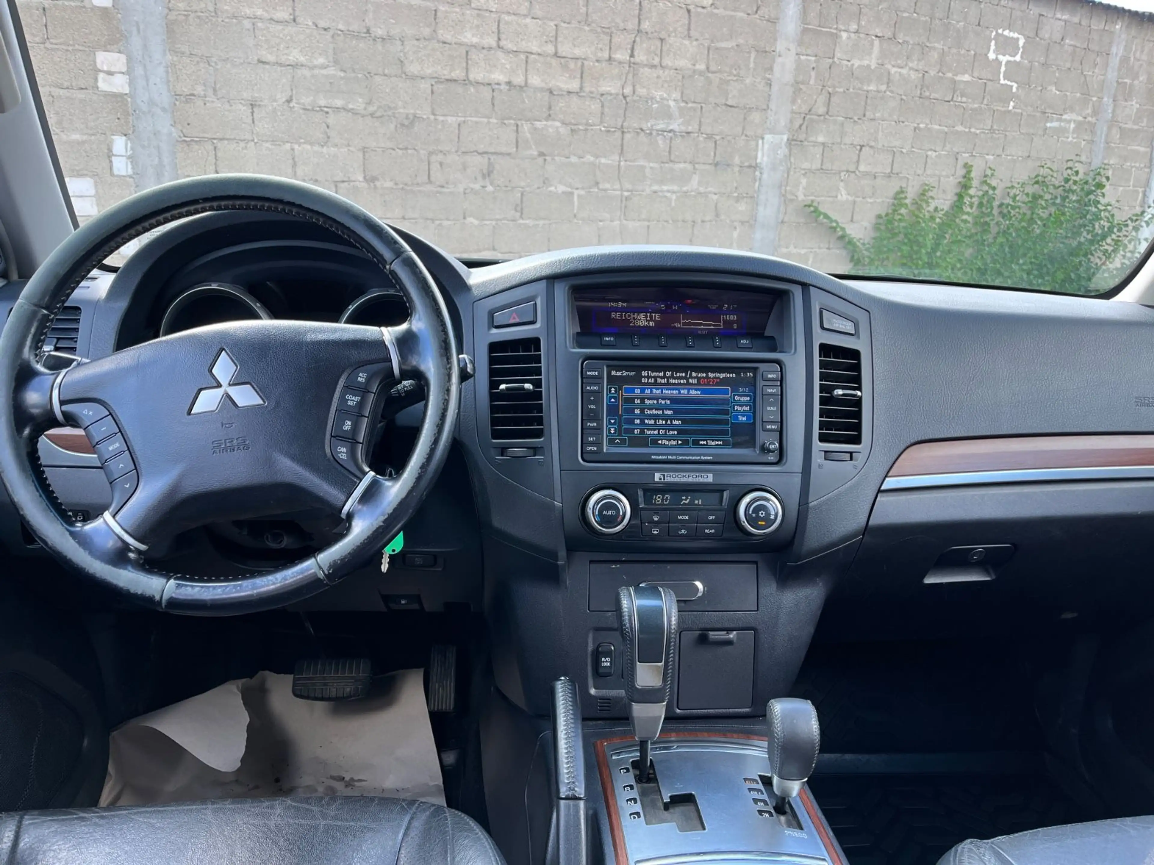 Mitsubishi Pajero 3.2 DI-D Instyle — photo 9