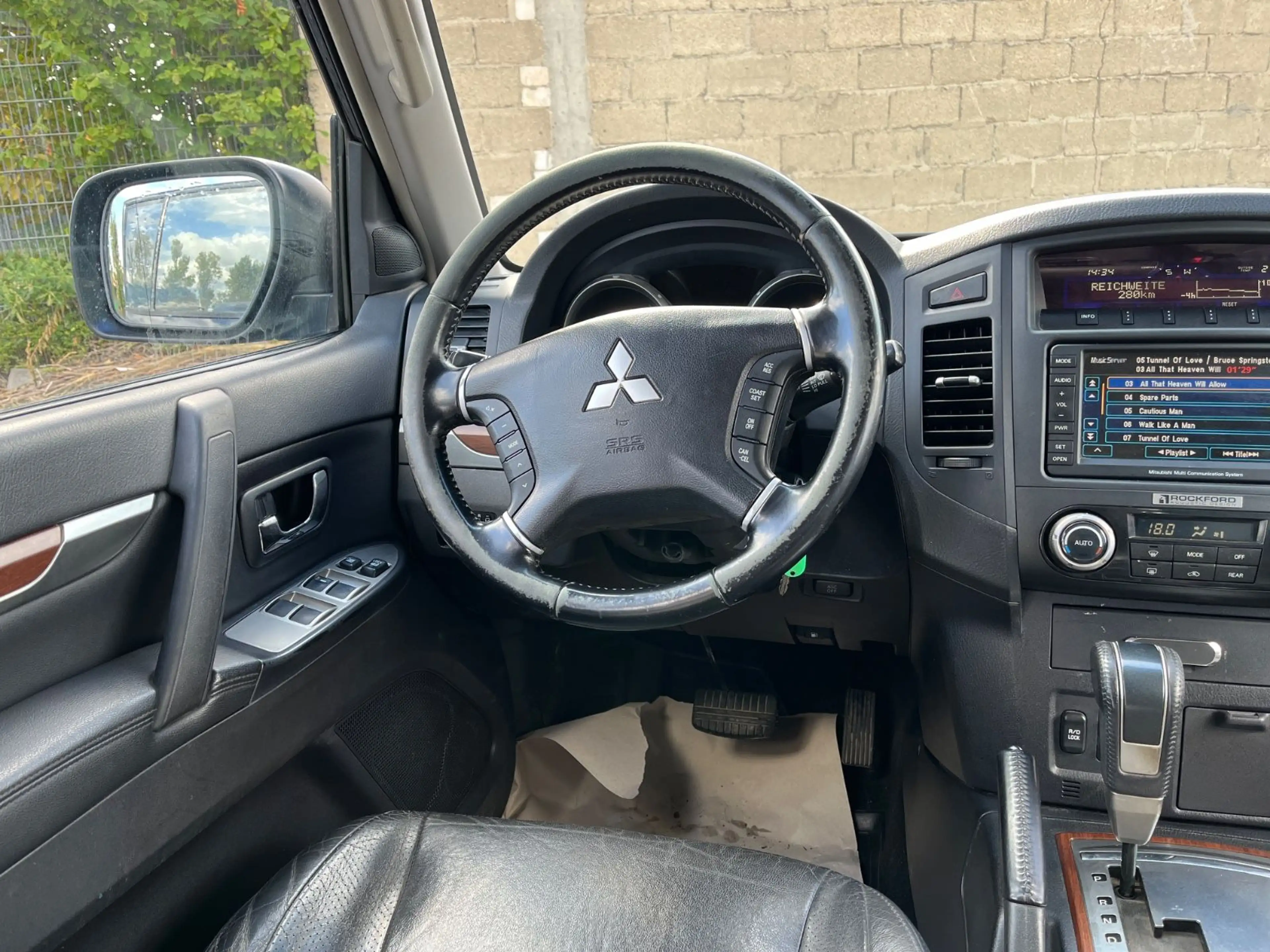 Mitsubishi Pajero 3.2 DI-D Instyle — photo 10
