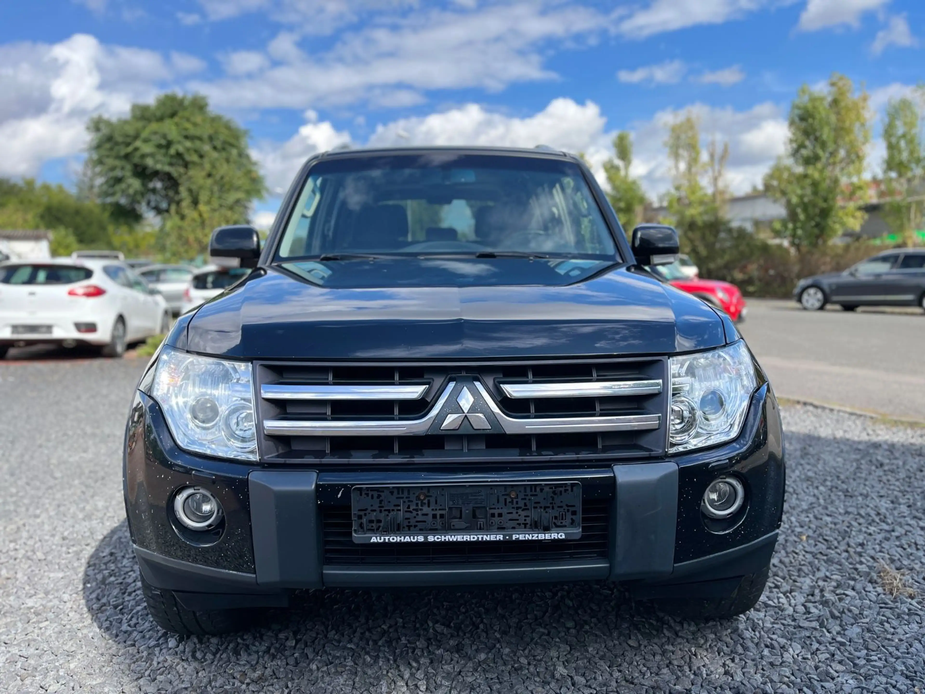 Mitsubishi Pajero 3.2 DI-D Instyle — photo 2