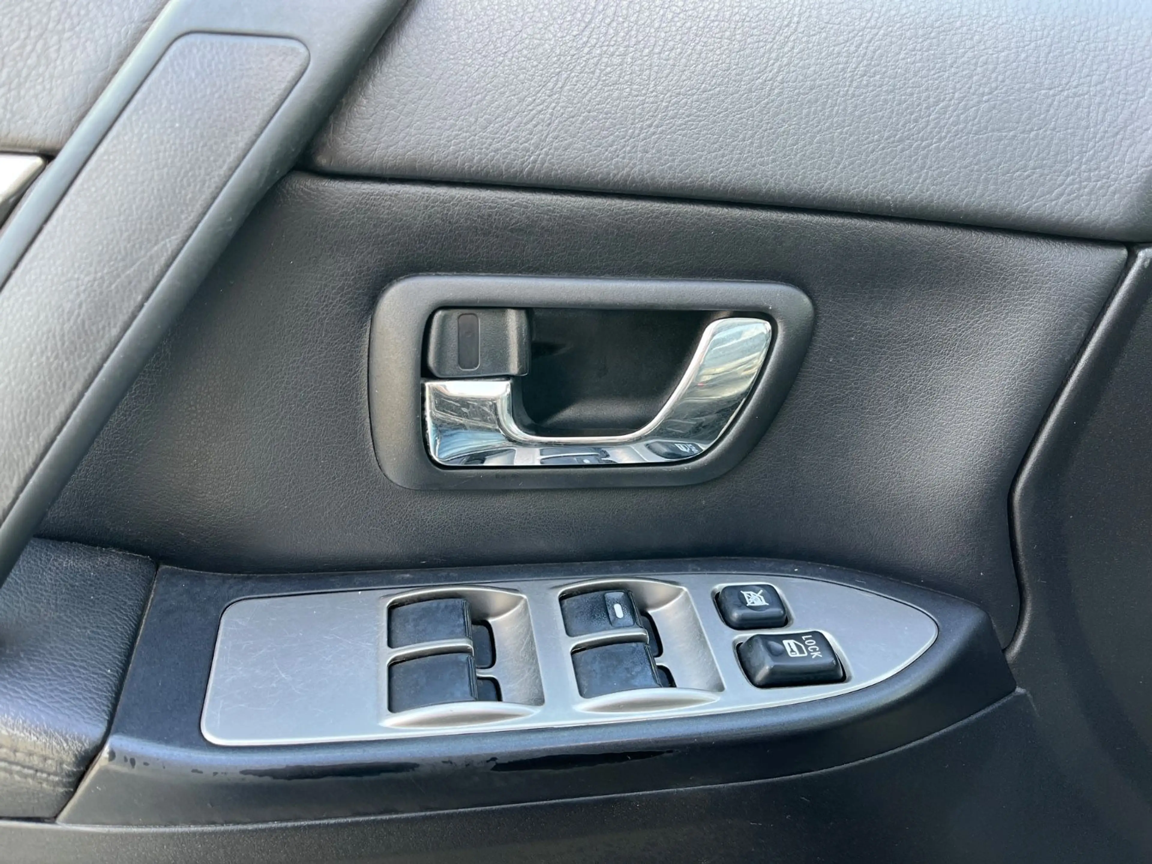 Mitsubishi Pajero 3.2 DI-D Instyle — photo 14