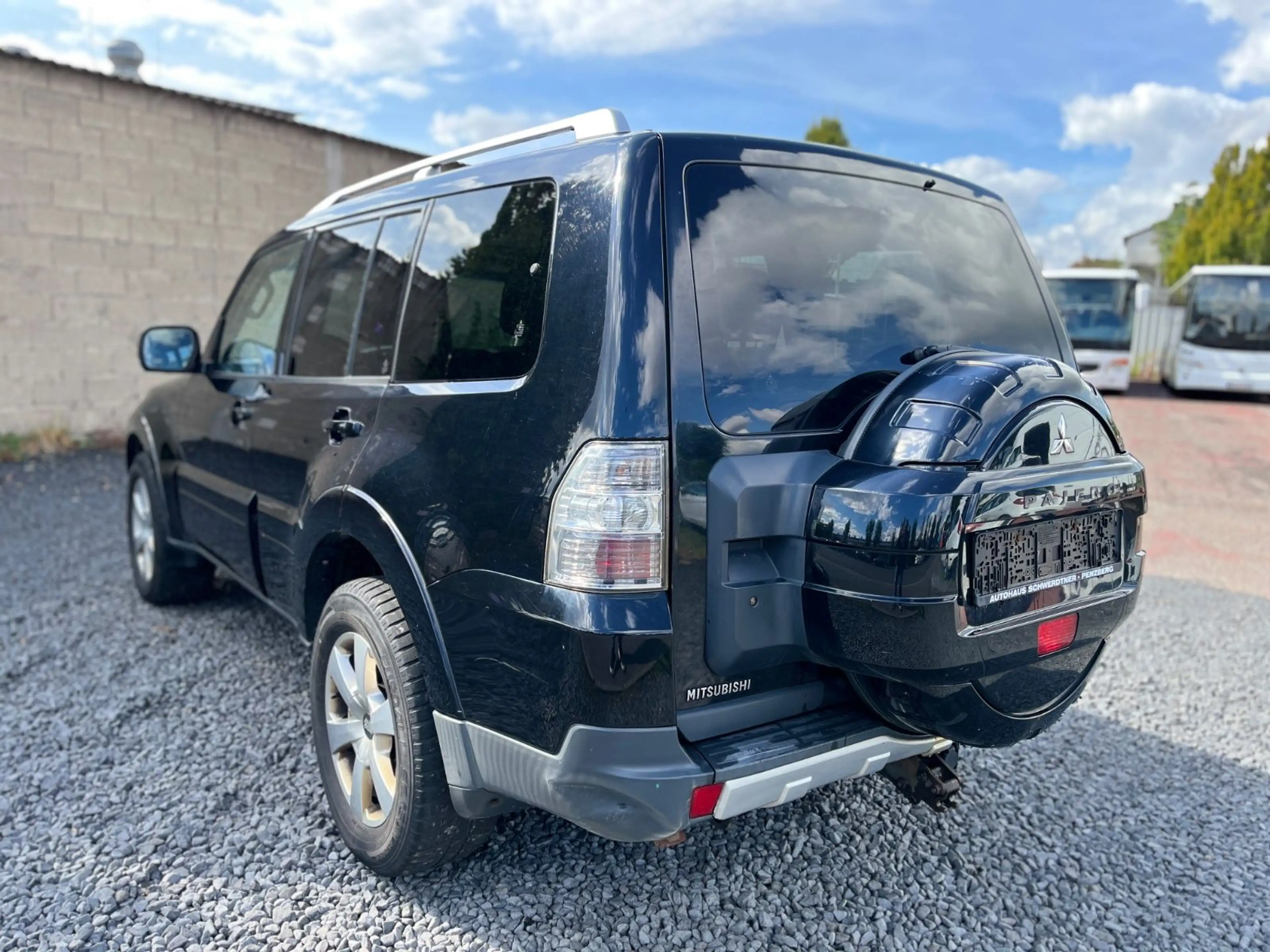 Mitsubishi Pajero 3.2 DI-D Instyle — photo 6