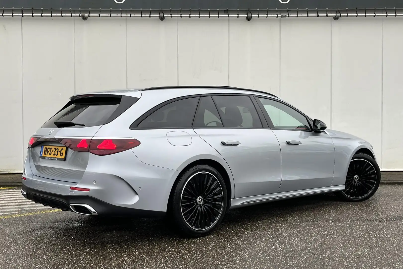 Mercedes-Benz E 300 E 300e Estate Automaat AMG Line | Premium Plus Pak Zilver - 2
