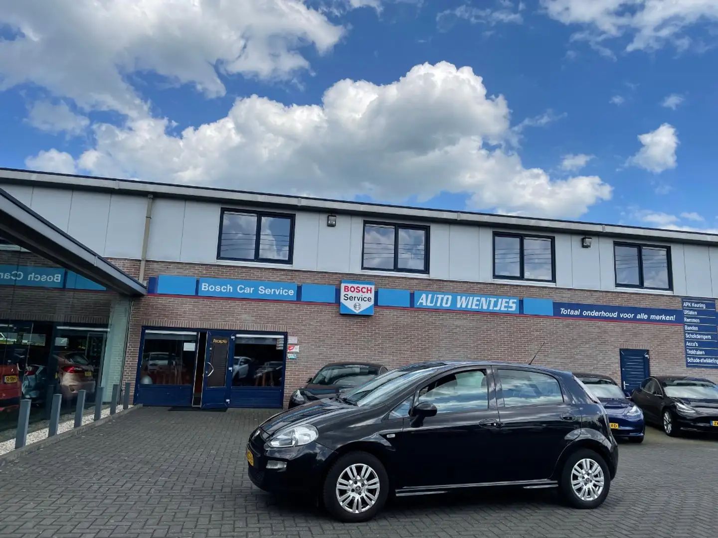 Fiat Punto Evo 1.3 M-Jet | Pop 5-Drs | Airco Zwart - 1