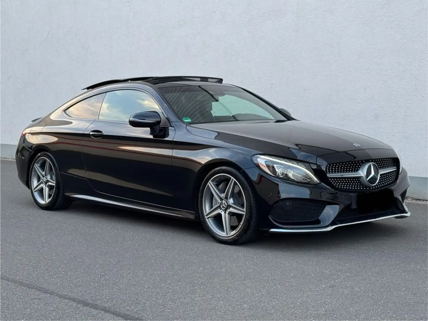 Mercedes-Benz C 300 Coupe AMG Line +Night P.+HUD+ Pano+8fach bereift Zwart - 2