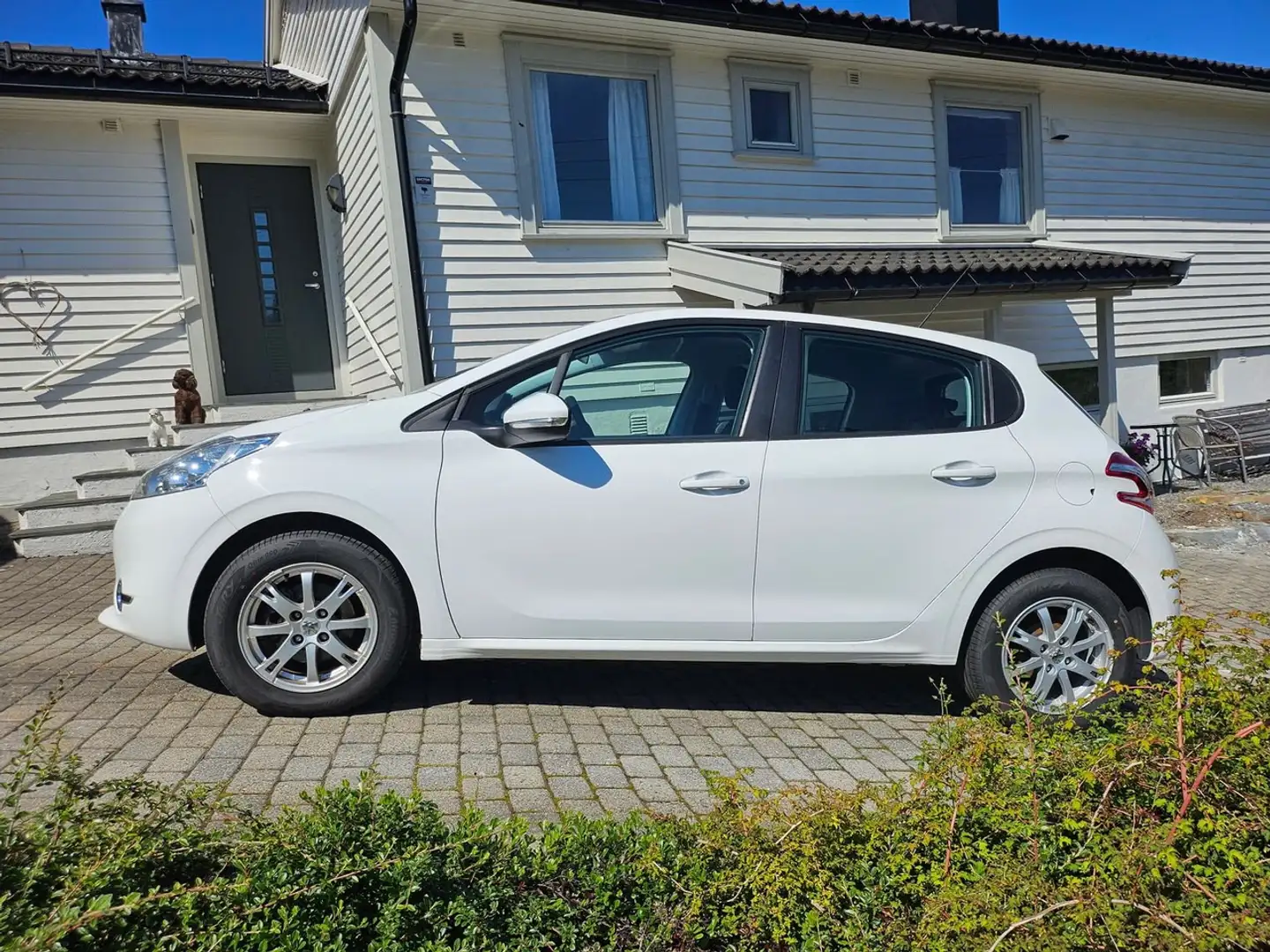 Peugeot 208 1.2 VTi 82ch BVM5 Active - 2