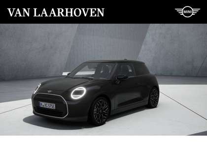 MINI Cooper Hatchback E Favoured 40.7 kWh / Panoramadak / JCW