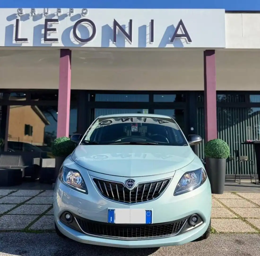 Lancia Ypsilon 1.0 firefly hybrid Gold Plus s&s 70cv 5p KM 0 Bleu - 2