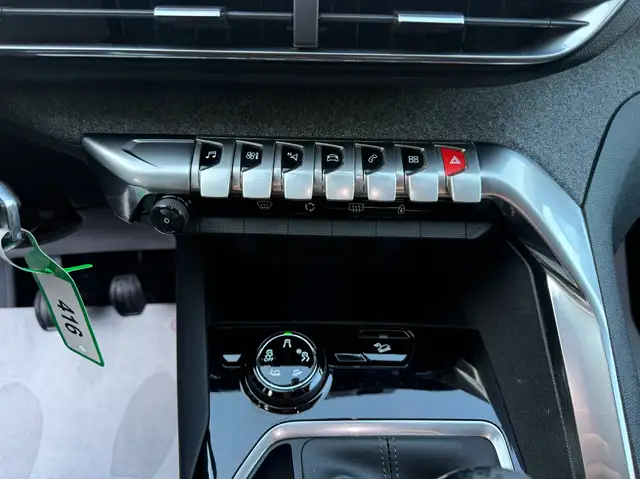 Peugeot 3008 view 20