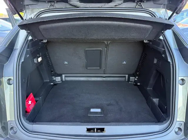 Peugeot 3008 view 15