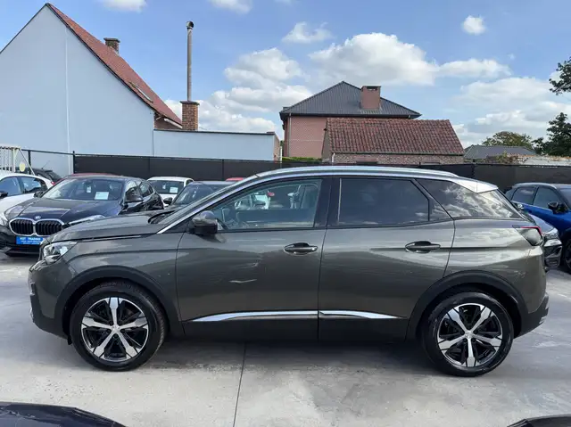 Peugeot 3008 view 8