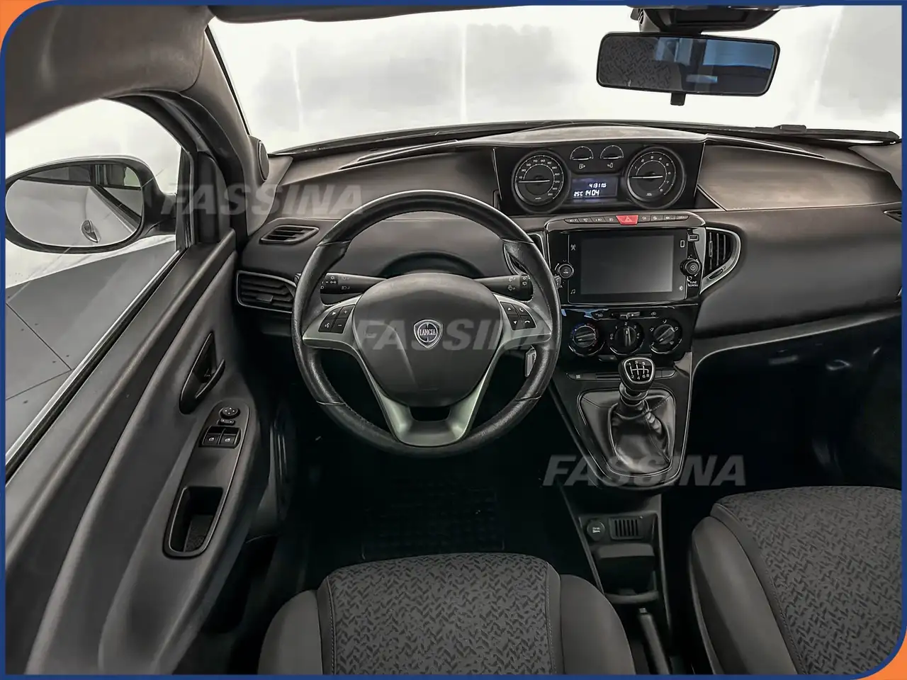 Lancia Ypsilon 2023 — фото 11