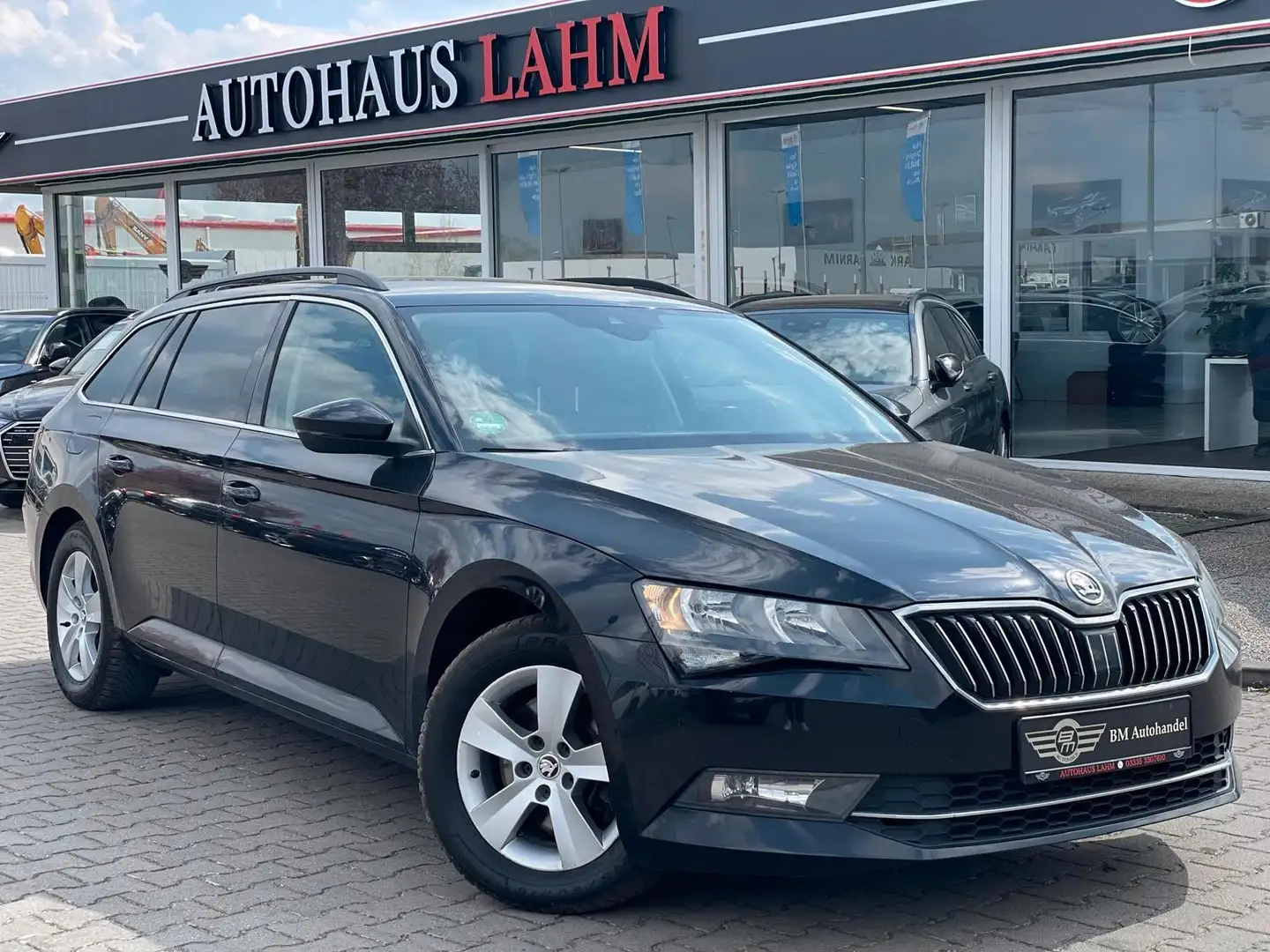 Skoda Superb 2.0 TDI DSG "Ambition"NAVI*LED*PDC*EURO6* Schwarz - 1